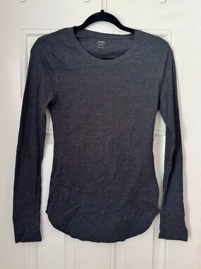 Old Navy Dark Charcoal Slim Thermal Long-Sleeve Tee